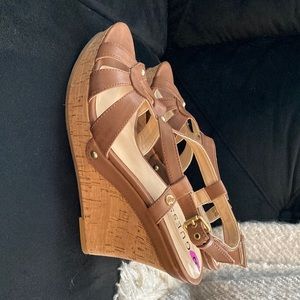 Guess wedge sandals